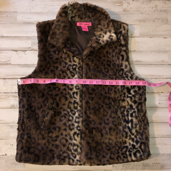 Betsey Johnson Faux Fur Animal Leopard Print Vest - Picture 2 of 7